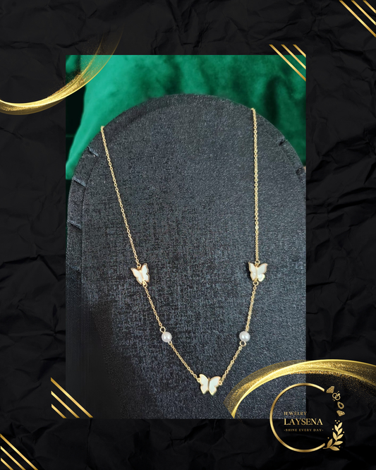 Collier 3 Papillons Nacrés & Perles – Chaîne Fine Dorée ou Argentée
