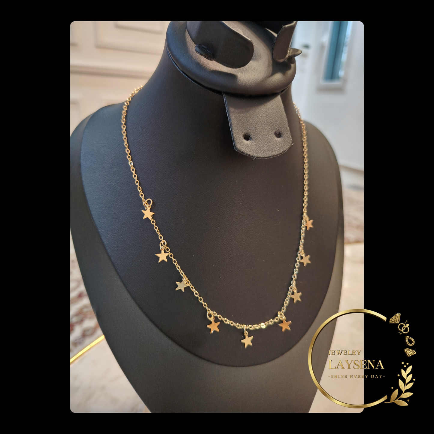 Collier Cercle Doré avec Étoiles – Acier Inoxydable