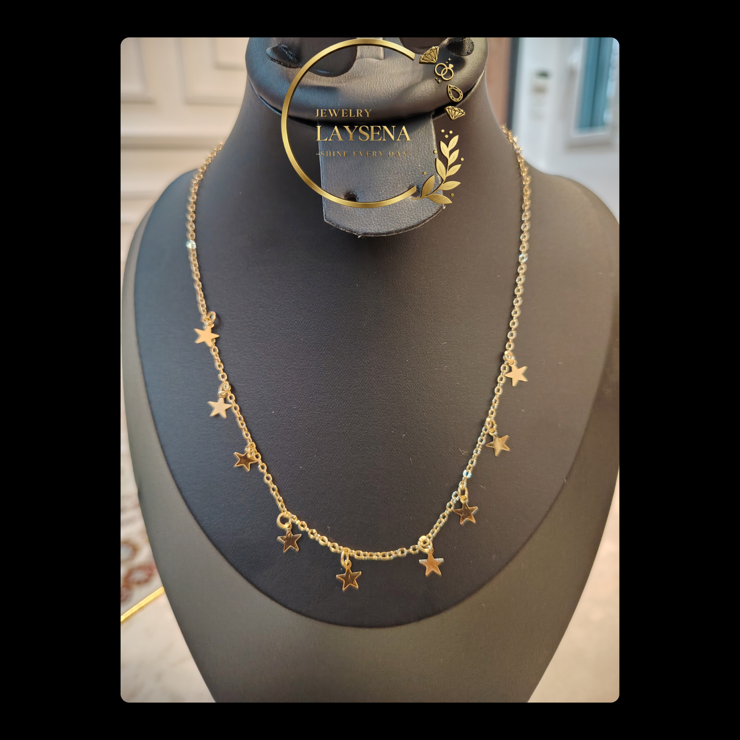 Collier Cercle Doré avec Étoiles – Acier Inoxydable