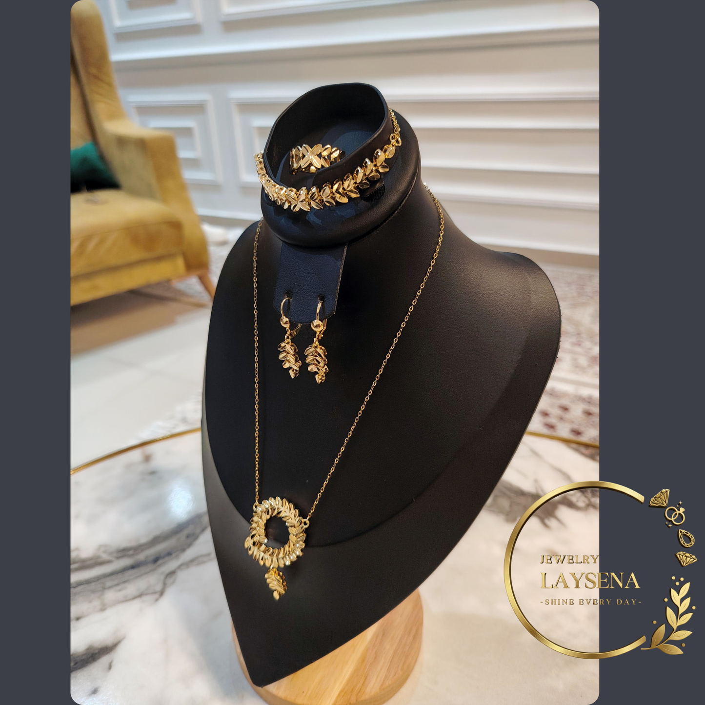 Ensemble Bijoux :Collier, Bracelet, Boucles d’Oreilles et Bague - SBOULA