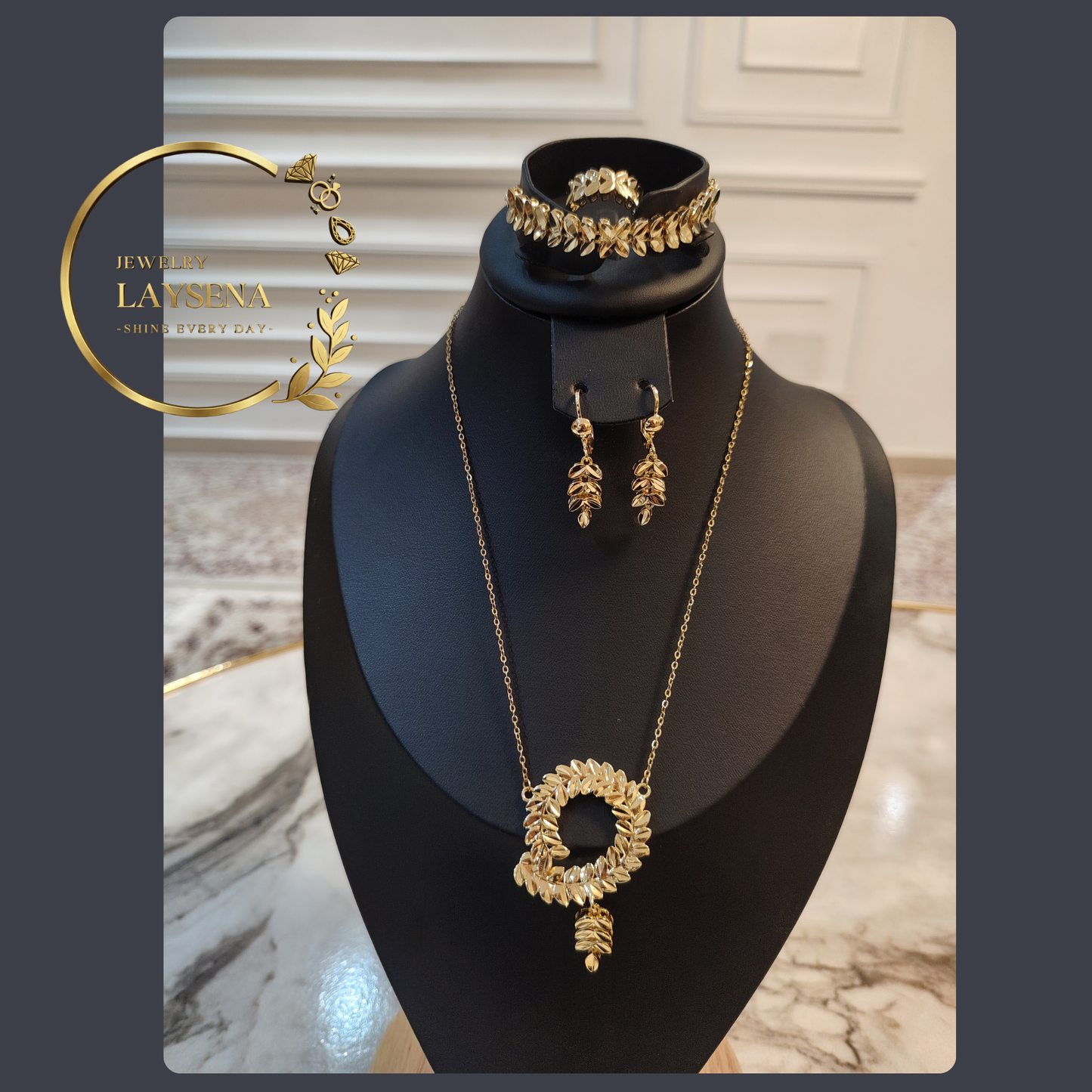 Ensemble Bijoux :Collier, Bracelet, Boucles d’Oreilles et Bague - SBOULA