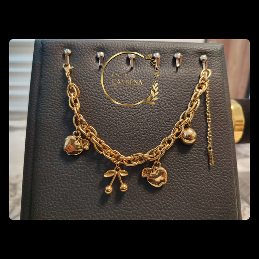 Bracelet apple and cirys – Chaîne à maillons avec pendentifs dorés
