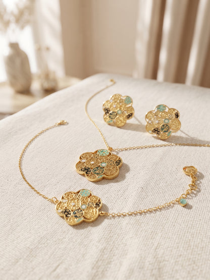 Parure Filigrane Fleur – Collier, Boucles & Bracelet