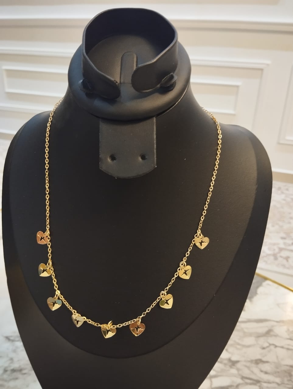 COLLIER FILLETTE LAYSENA JEWELRY – ÉLÉGANCE DÉLICATE