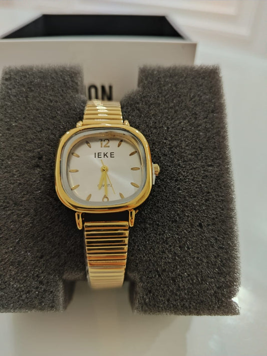 Montre Femme Carrée Dorée Vintage – IEKE