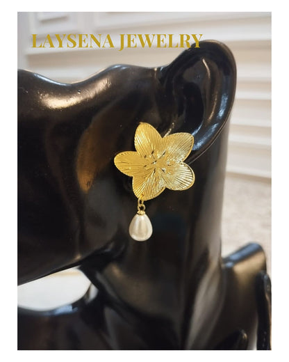 BOUCLES D'OREILLES + BRACELET FLEURS D'OR LAYSENA – ÉCLAT NATUREL