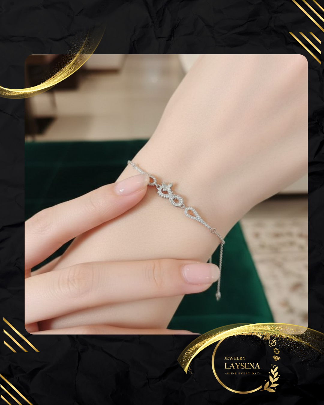 Bracelet Carré Pavé – Pendentif Infinity Scintillant
