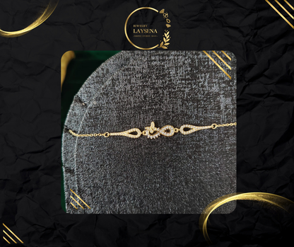 Bracelet Carré Pavé – Pendentif Infinity Scintillant
