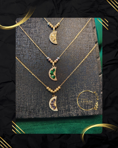 Collier Demi-Lune – Pavé Zircons & Pierres Colorées Doré