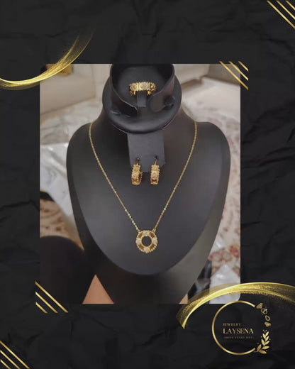 Parure 3 Pièces Style Van Cleef – Cercle Pavé Zircons, Créoles & Bague Dorées