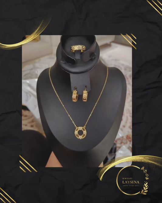 Parure 3 Pièces Style Van Cleef – Cercle Pavé Zircons, Créoles & Bague Dorées
